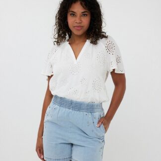HS25.09218 Blouse allover embroidery
