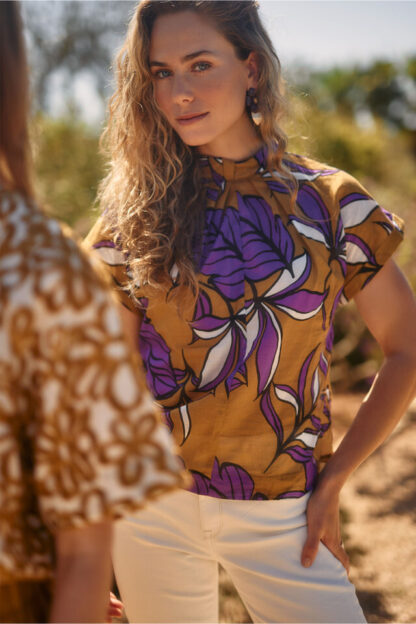 12895 - Tessa flower top - honey/purple