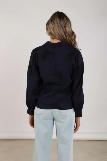 NKF02012 Milanova Blouse Pearl Navy - Afbeelding 3