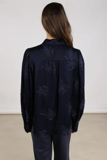 NKF02069 Preston Blouse Embroidery Navy - Afbeelding 3