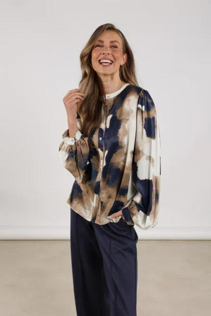 NKF02081 Coco Blouse | Sand/Navy - Afbeelding 4