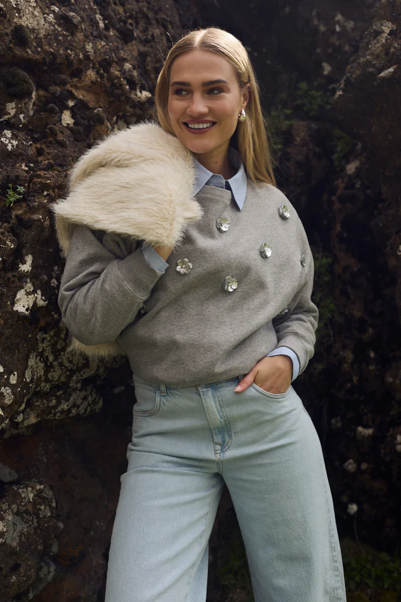 NKF03021 Beatriz Pullover Flower | Grey Melange