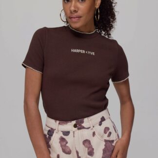 Harper & Yve Top Cammy Dark Fudge AW25P400