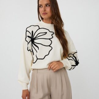 F25.02505 Sweater Tape Flower Patch Off White